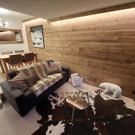 40M2 - Ski Aux Pieds - La Tania - Parking Couvert Buitenkant foto