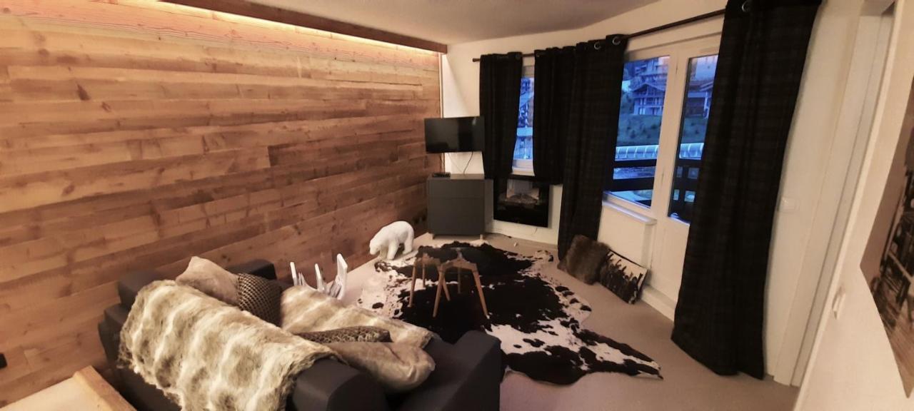 40M2 - Ski Aux Pieds - La Tania - Parking Couvert Buitenkant foto