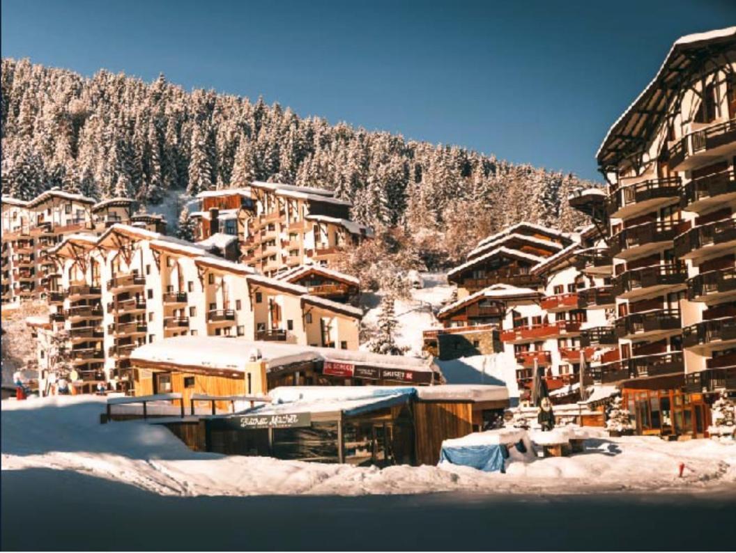 40M2 - Ski Aux Pieds - La Tania - Parking Couvert Buitenkant foto